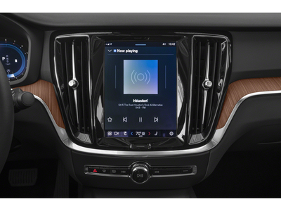 2024 Volvo S60 B5 Plus Dark Theme