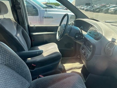 1999 Dodge Grand Caravan SE