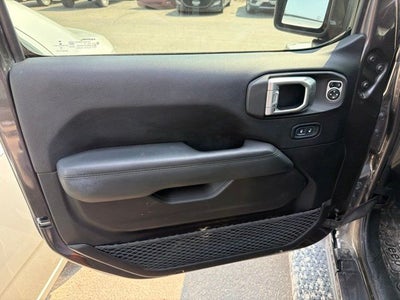 2019 Jeep Wrangler Unlimited Sahara Altitude