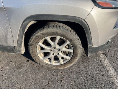 2017 Jeep Cherokee Sport