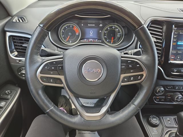 2019 Jeep Cherokee Overland