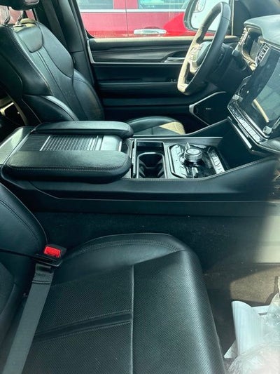 2023 Jeep Wagoneer L Series III