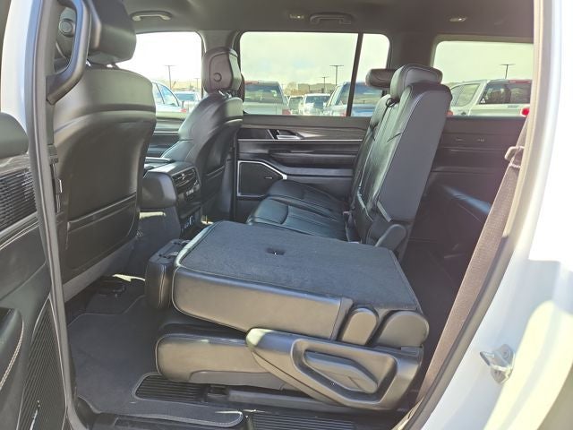 2024 Jeep Wagoneer L Series III