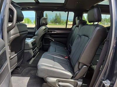 2023 Jeep Wagoneer Series II