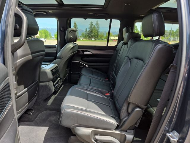 2023 Jeep Wagoneer Series II