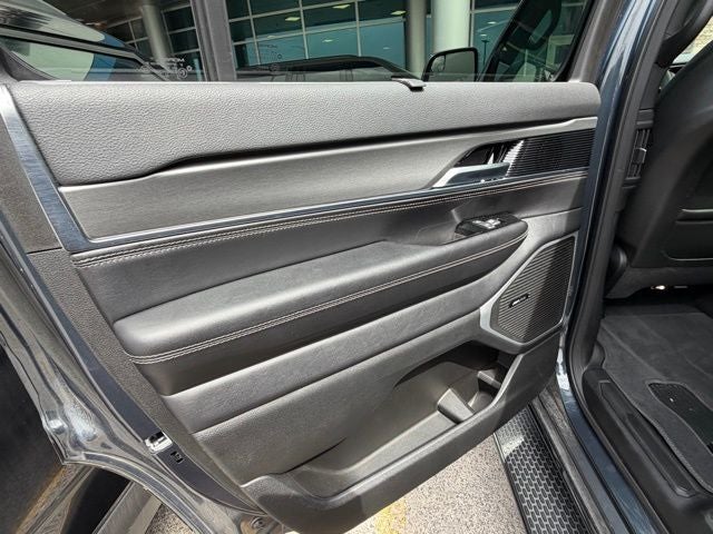 2023 Jeep Wagoneer Series II