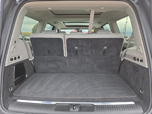 2023 Jeep Grand Wagoneer Base