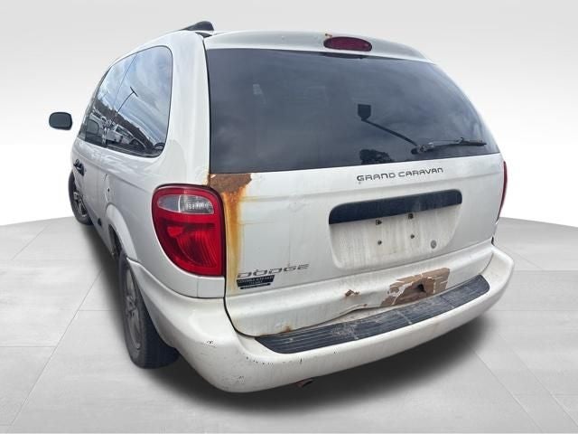 2005 Dodge Grand Caravan SE