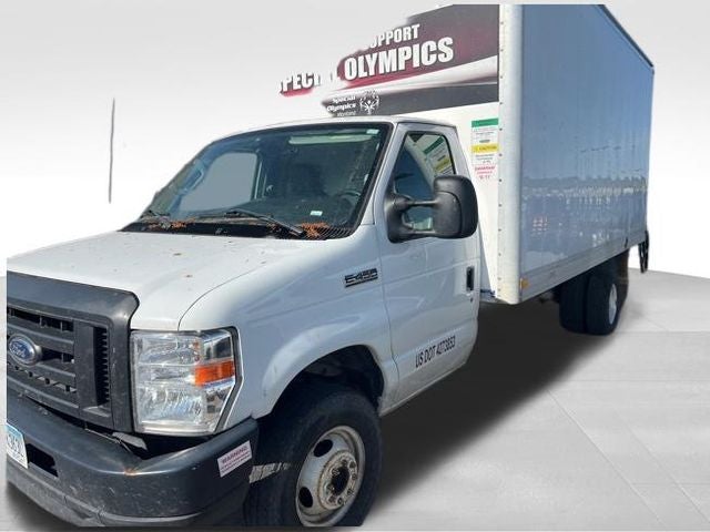 2022 Ford E-Series's photo