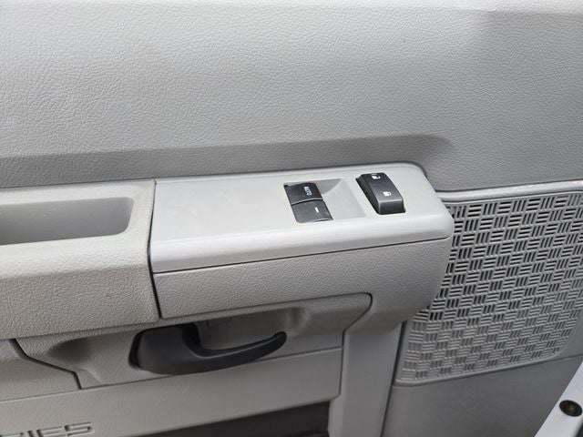 2022 Ford E-450SD Base