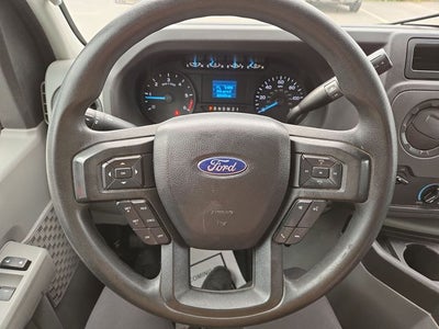 2022 Ford E-450SD Base