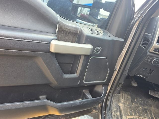2021 Ford F-350SD Lariat