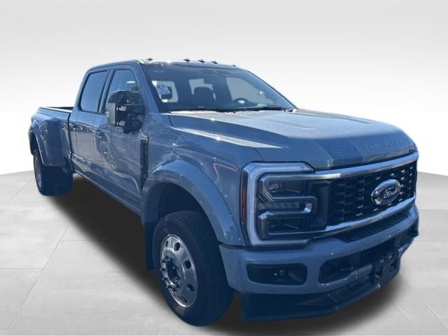 2026 Ford F-450SD Platinum DRW