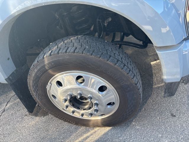 2026 Ford F-450SD Platinum DRW