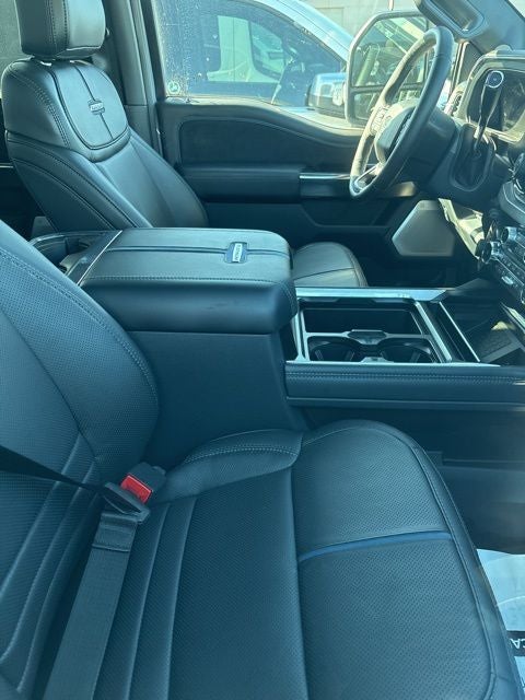 2026 Ford F-450SD Platinum DRW
