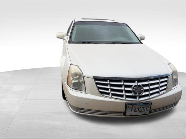 2010 Cadillac DTS Base