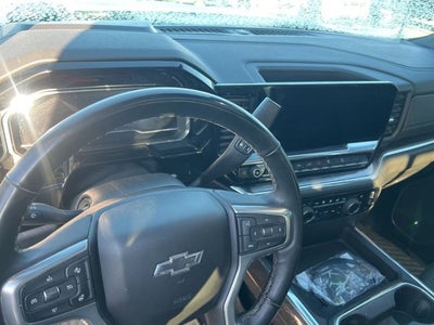 2025 Chevrolet Silverado 3500HD LTZ