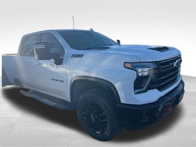 2025 Chevrolet Silverado 3500HD LTZ