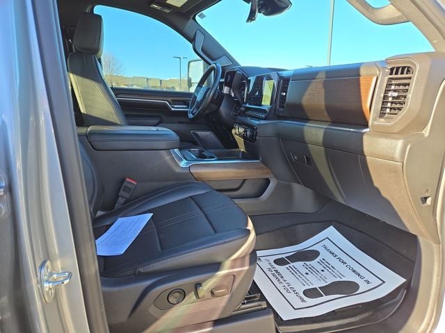 2025 Chevrolet Silverado 3500HD High Country