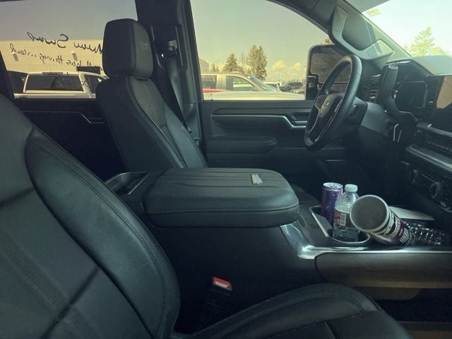 2025 Chevrolet Silverado 3500HD High Country