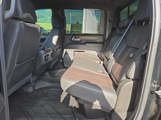 2025 Chevrolet Silverado 3500HD High Country