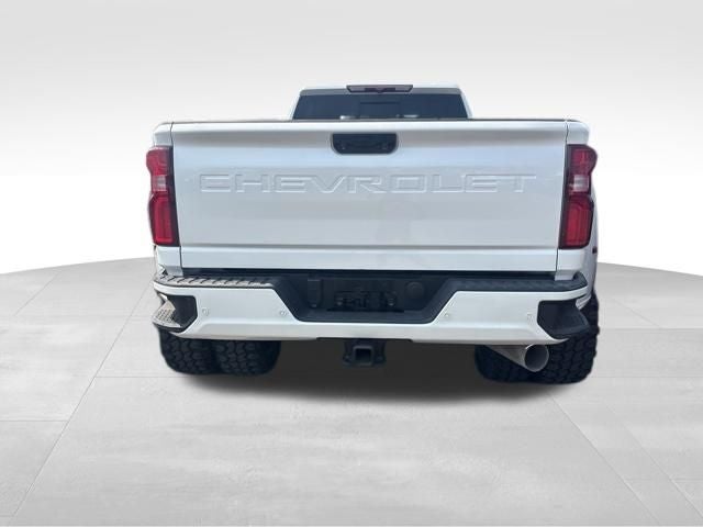 2023 Chevrolet Silverado 3500HD High Country