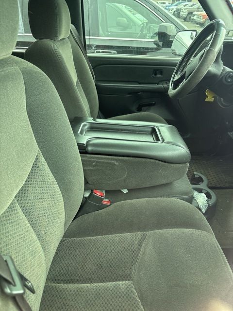 2005 Chevrolet Silverado 2500HD LS