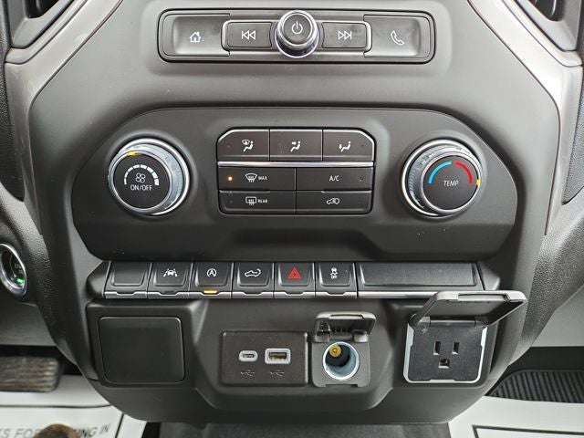 2024 Chevrolet Silverado 1500 Custom