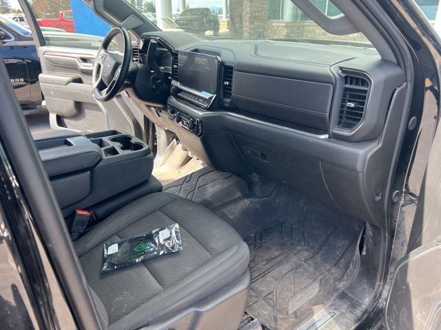 2024 Chevrolet Silverado 1500 LT LT1