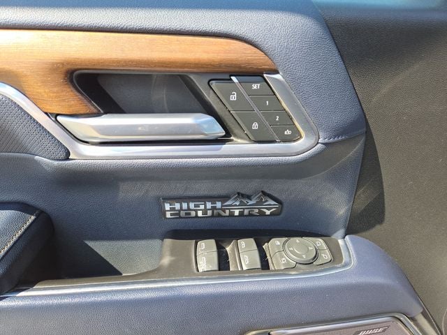 2022 Chevrolet Silverado 1500 High Country