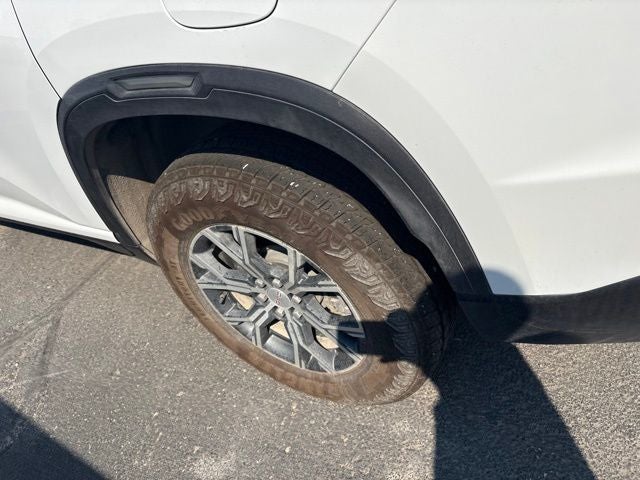 2024 GMC Acadia AT4