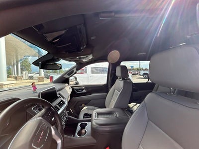 2023 GMC Yukon XL SLT