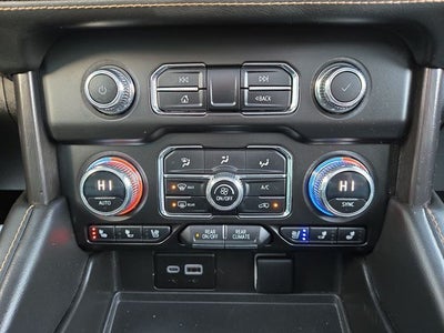 2023 GMC Yukon XL AT4