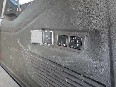 2023 GMC Yukon XL AT4