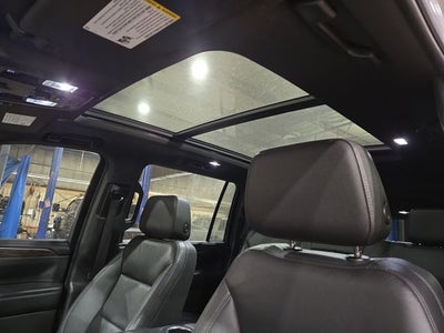 2022 Chevrolet Suburban LT