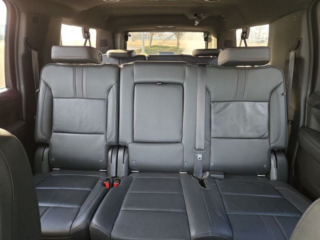 2021 Chevrolet Suburban RST