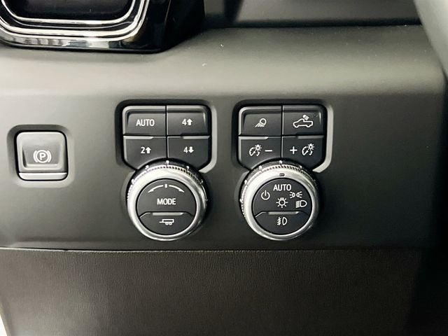 2025 GMC Sierra 3500HD AT4