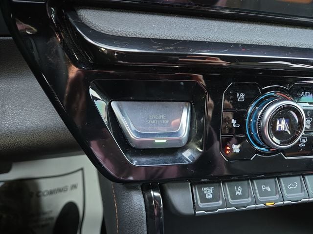 2025 GMC Sierra 3500HD AT4