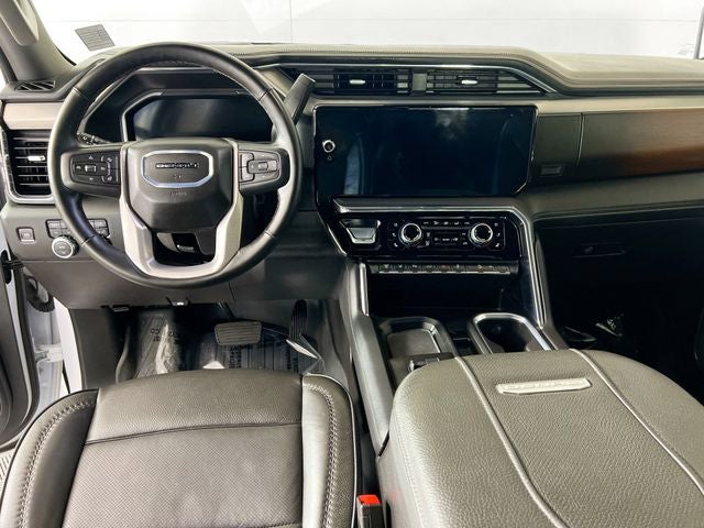 2025 GMC Sierra 3500HD Denali