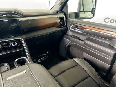 2025 GMC Sierra 3500HD Denali