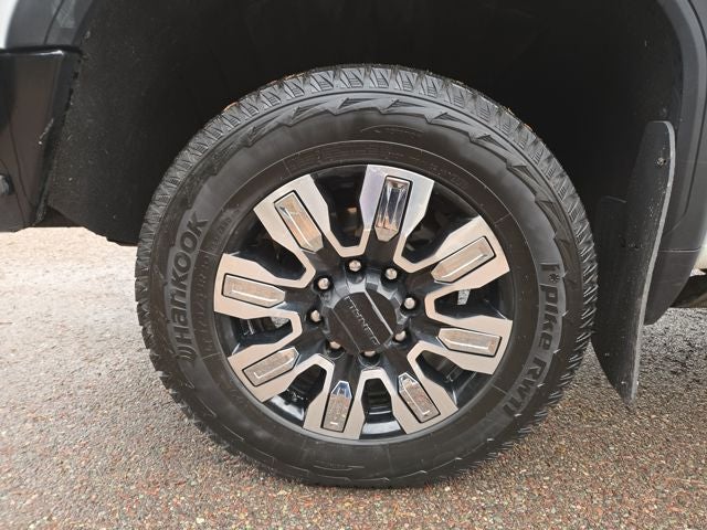 2025 GMC Sierra 3500HD Denali