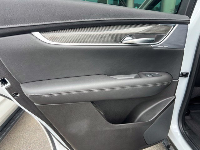 2022 Cadillac XT5 Sport