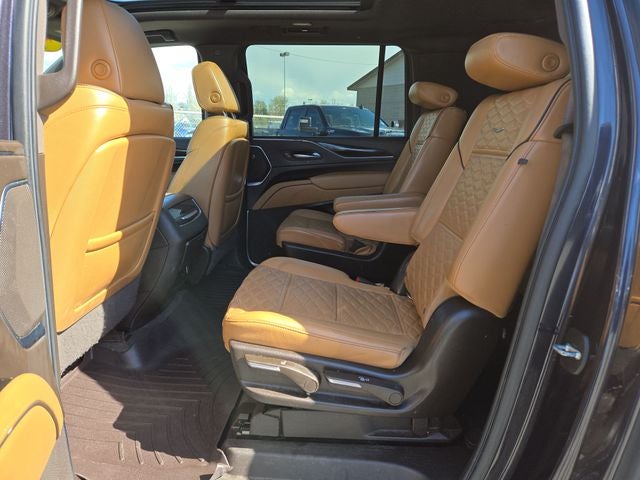2022 Cadillac Escalade ESV Premium