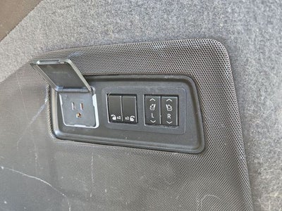 2022 Cadillac Escalade ESV Premium