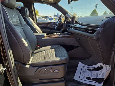 2024 Cadillac Escalade ESV Premium Luxury Platinum