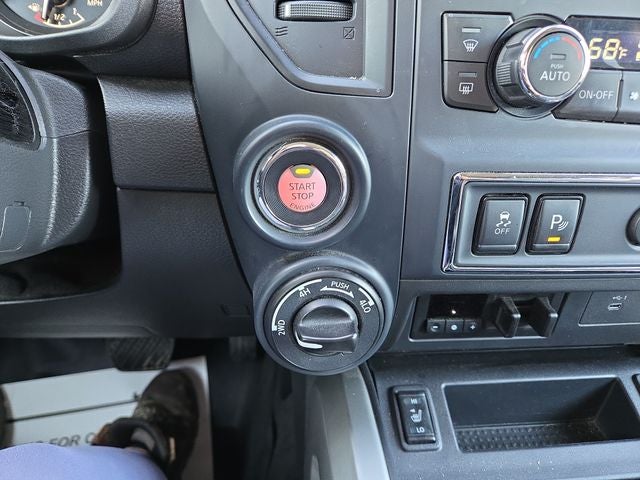 2024 Nissan Titan XD SV