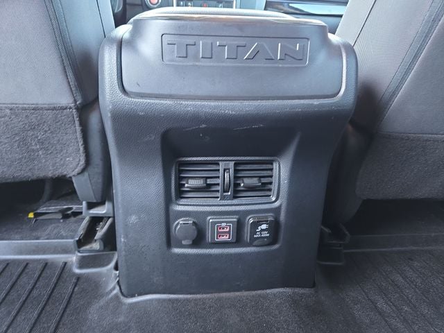 2024 Nissan Titan XD SV