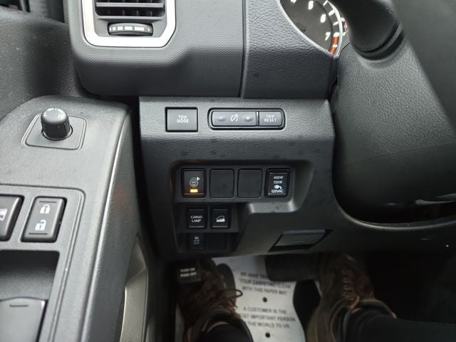 2024 Nissan Frontier SL