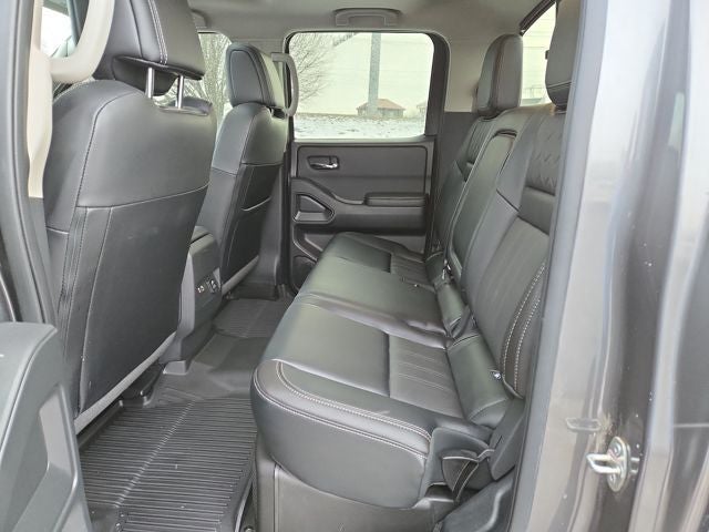 2024 Nissan Frontier SL