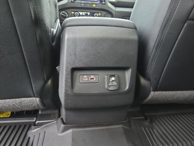 2024 Nissan Frontier SL